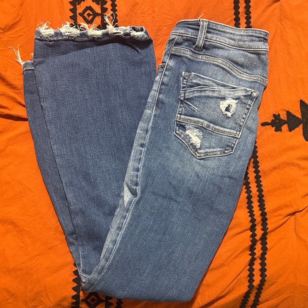 BDG Frayed Hem Cropped Blue Jeans